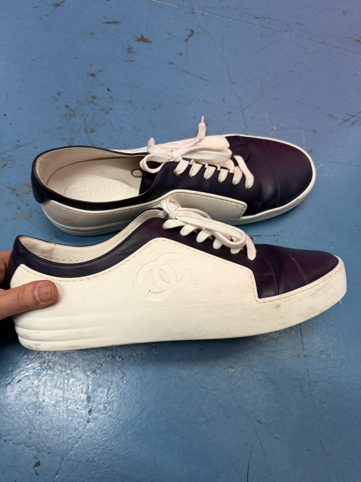 Chanel CHANEL LOW SNEAKERS Size US 12 / EU 45 - 1 Thumbnail