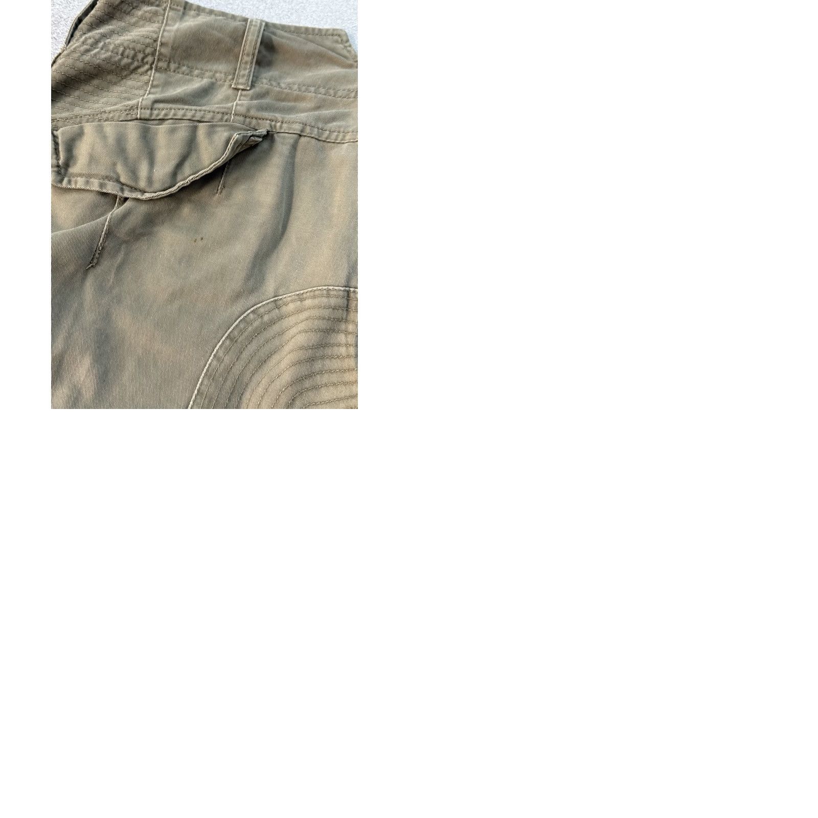 Diesel VINTAGE Diesel Cargo Shorts Military Army Khaki Men Size 31 Regular 31 Khaki Diesel Cargo Shorts 90s Streetwear Mens Size US 31 - 9 Thumbnail