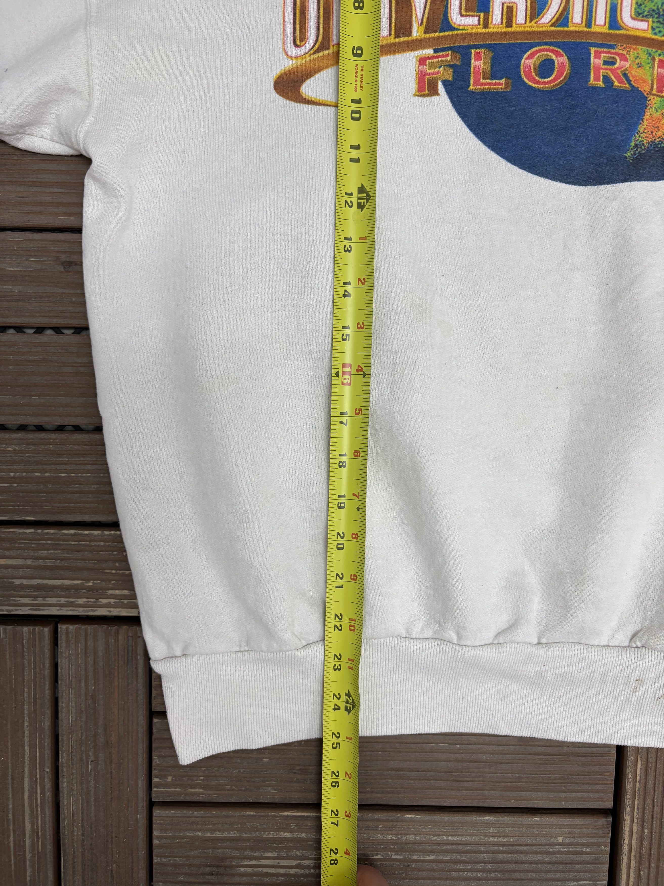 Vintage Universal Studios Florida Vintage White Crewneck Sweater Size US L / EU 52-54 / 3 - 8 Thumbnail