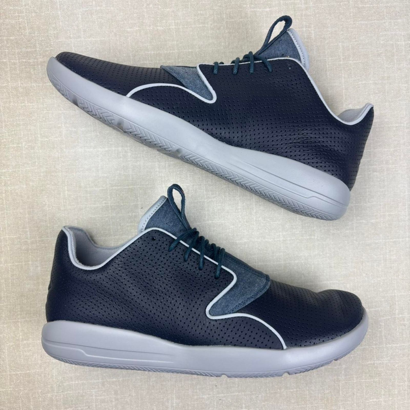 Jordan Brand 🗿 2015 Jordan Eclipse Leather “Dark Obsidian” 11.5M Size US 11.5 / EU 44-45 - 2 Thumbnail