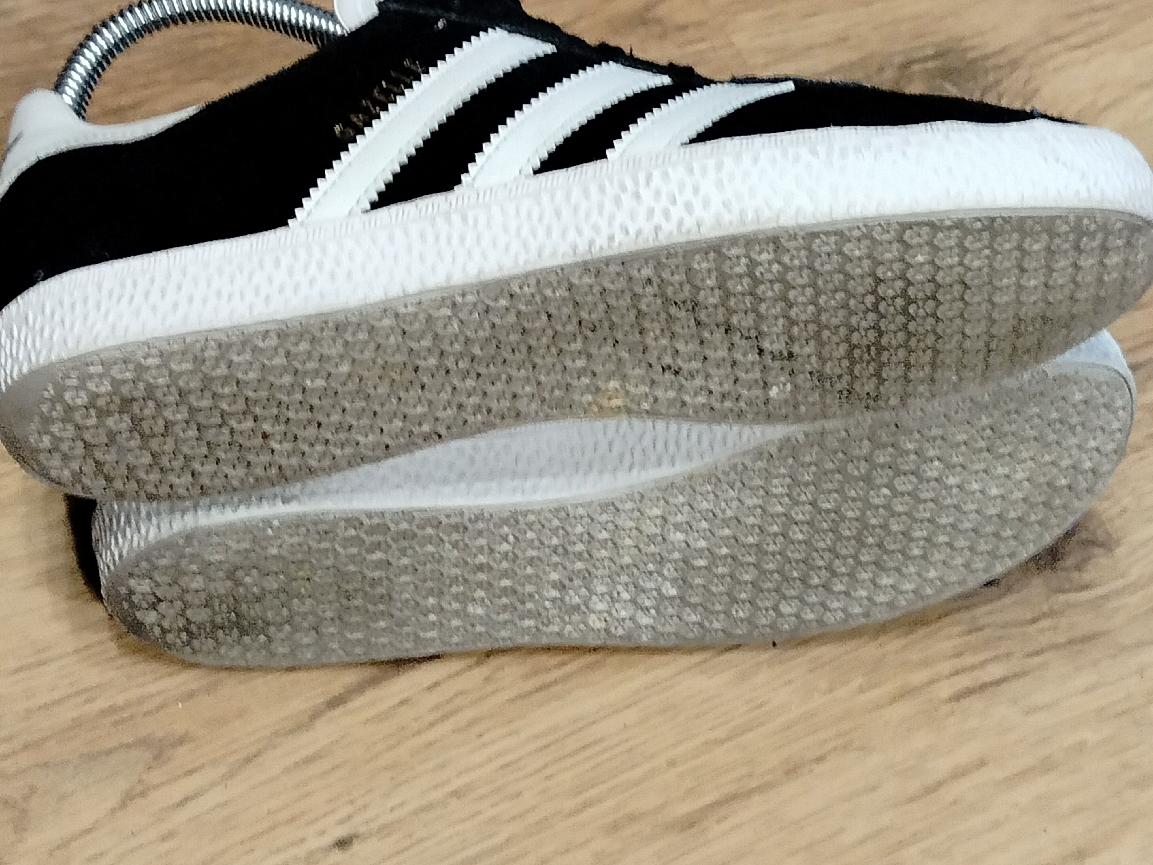 Adidas Adidas Gazell 37 1/3 Size US 7 / IT 37 - 7 Thumbnail