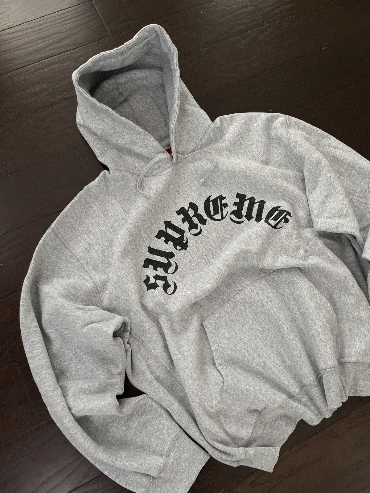 Supreme Supreme Old English arc Hooded Sweatshirt XL Size US XL / EU 56 / 4 - 3 Thumbnail