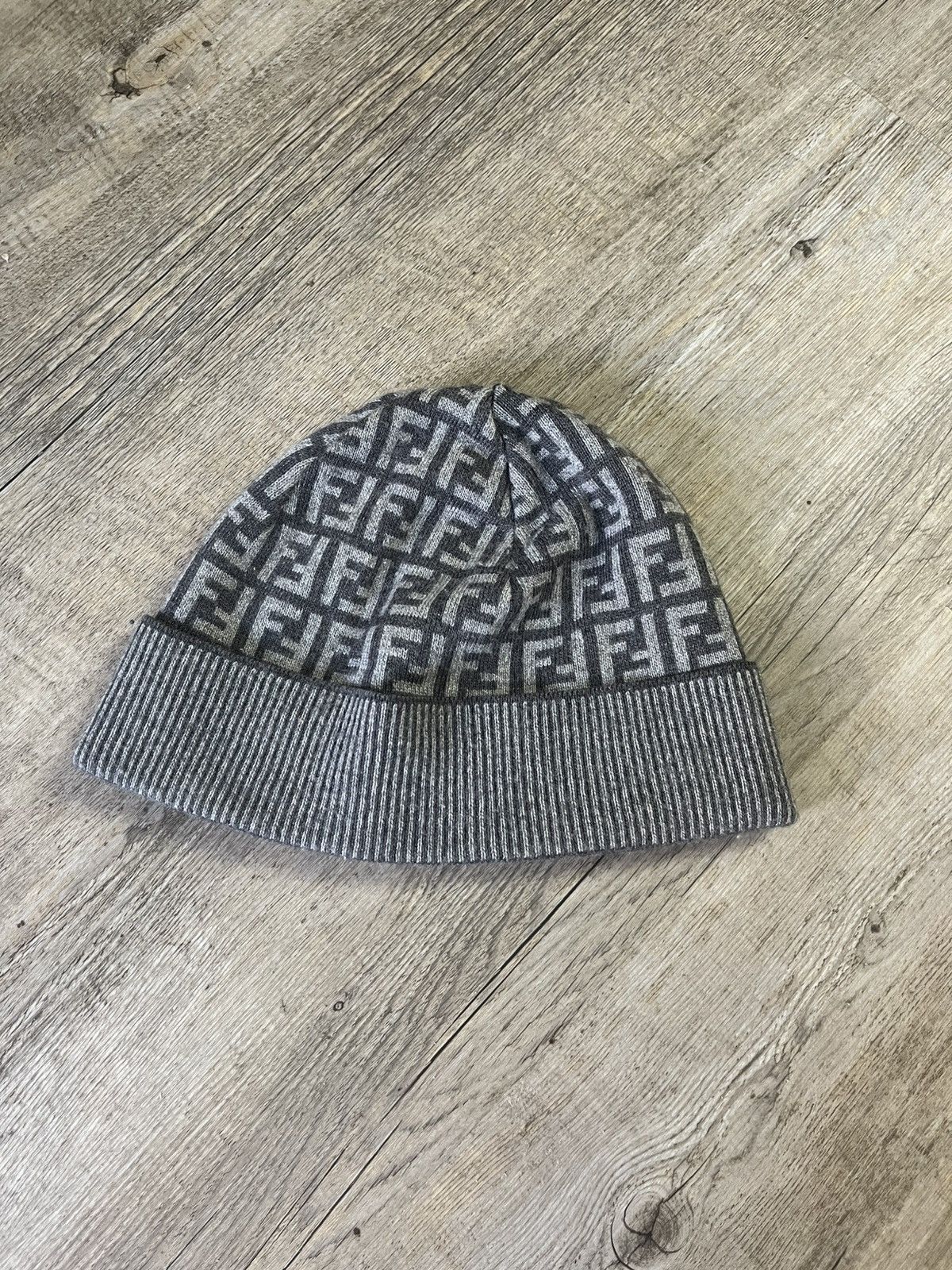 Fendi Fendi Zucca FF Logo Monogram Grey Wool Knitted Beanie Size ONE SIZE - 1 Thumbnail