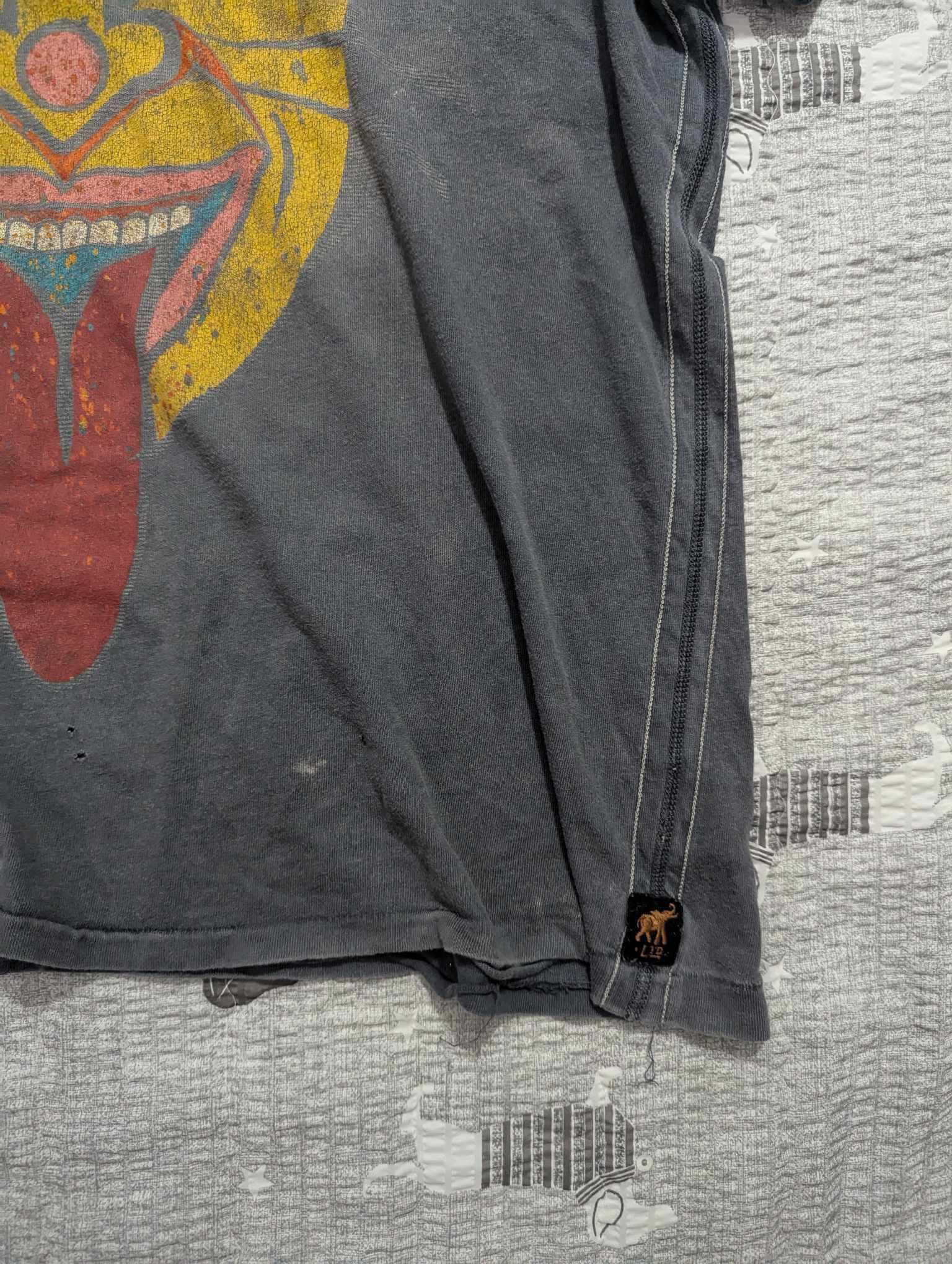 KISS × Vintage Vintage Kiss Hotter than Hell Band Tee Size US L / EU 52-54 / 3 - 4 Thumbnail