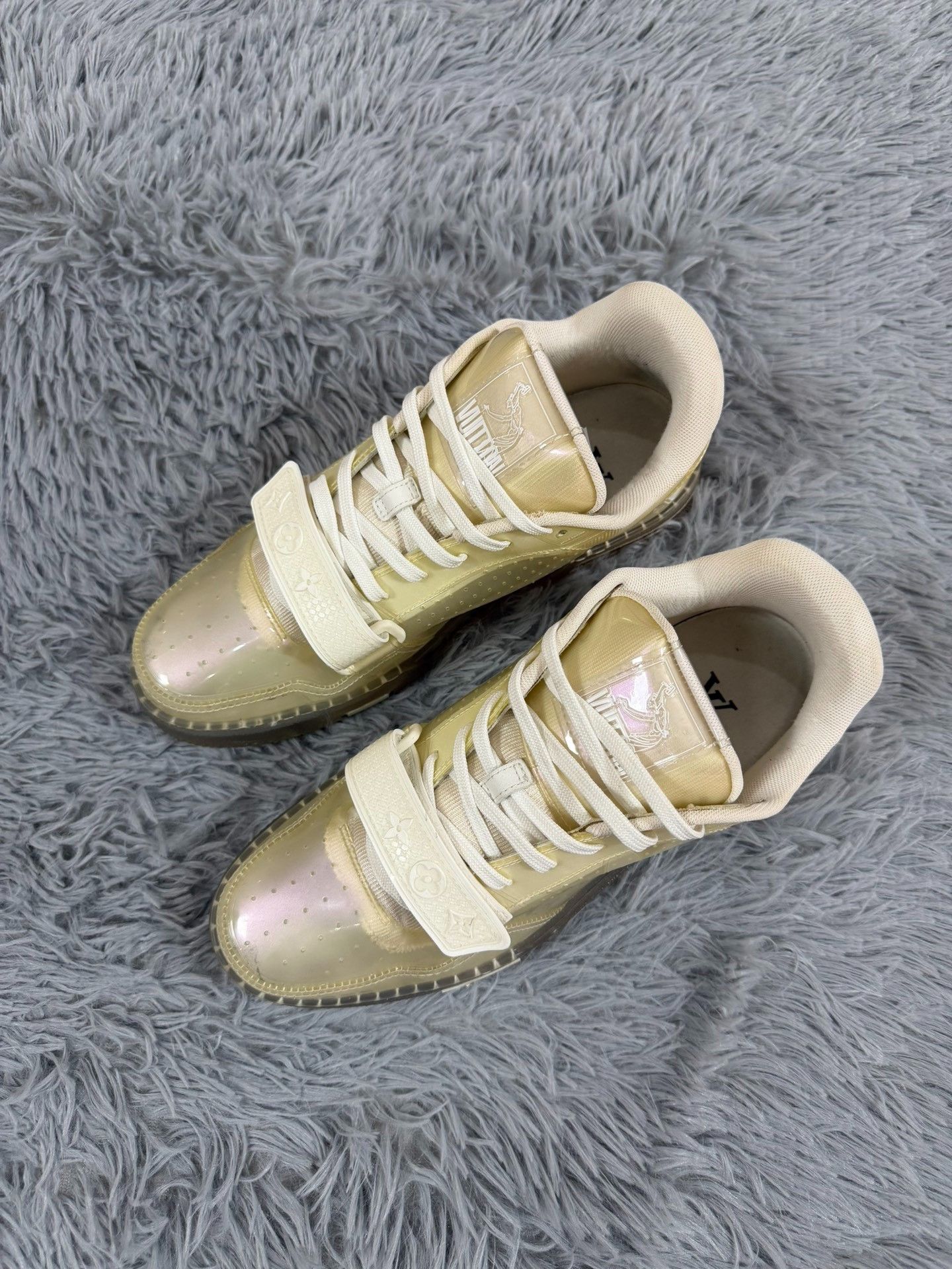 Louis Vuitton Louis Vuitton Training Lowtop Sneakers 8.5 Men Size US 8.5 / EU 41-42 - 1 Thumbnail