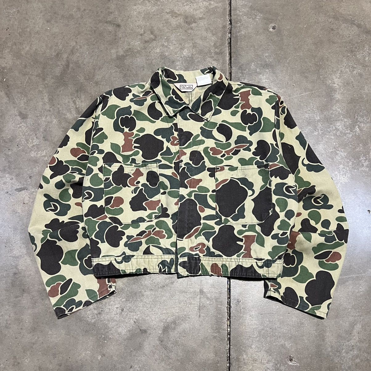 Vintage × Walls Vintage 90s Walls Camo Workwear Jacket Cropped Boxy USA Made Size US L / EU 52-54 / 3 - 1 Thumbnail