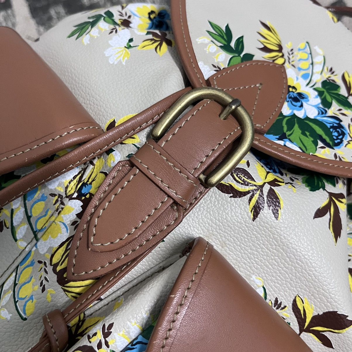 Kenzo Authentic Vintage Kenzo Paris Floral Leather Backpack Size ONE SIZE - 5 Thumbnail