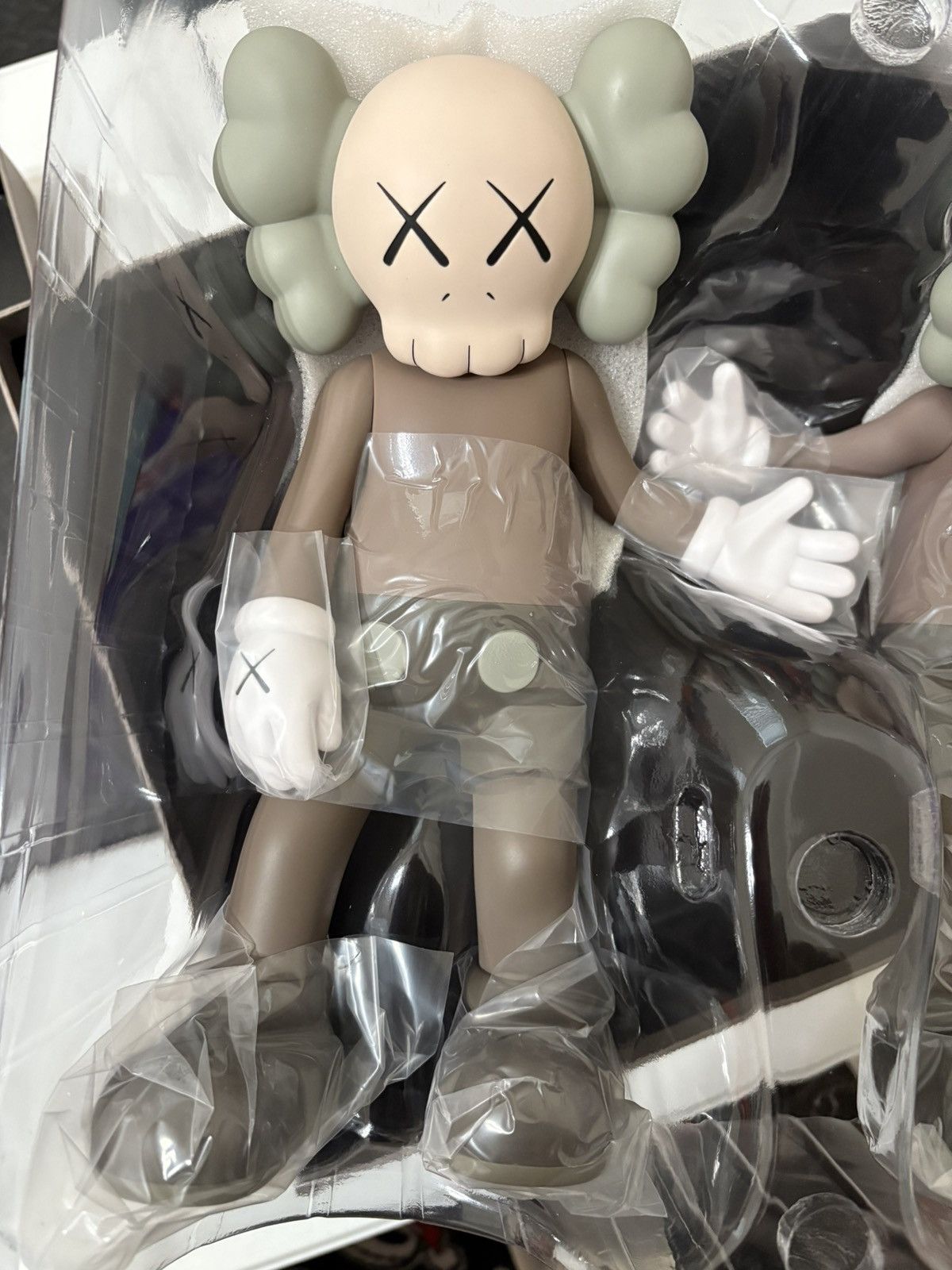 Kaws Kaws Along The Way Vinyl Figure Brown Size ONE SIZE - 3 Thumbnail
