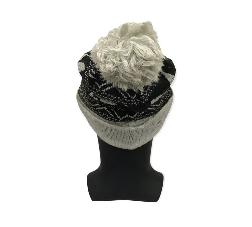 Playboy Playboy Spellout Bobble Beanie Hat Size ONE SIZE - 4 Thumbnail