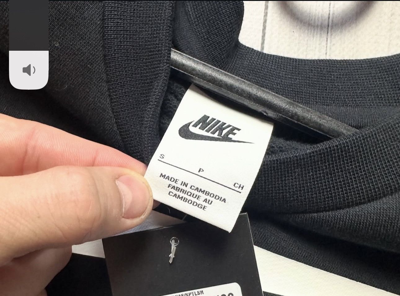 Nike Nike sweatshirt big logo big swoosh size S,M Size US S / EU 44-46 / 1 - 5 Thumbnail