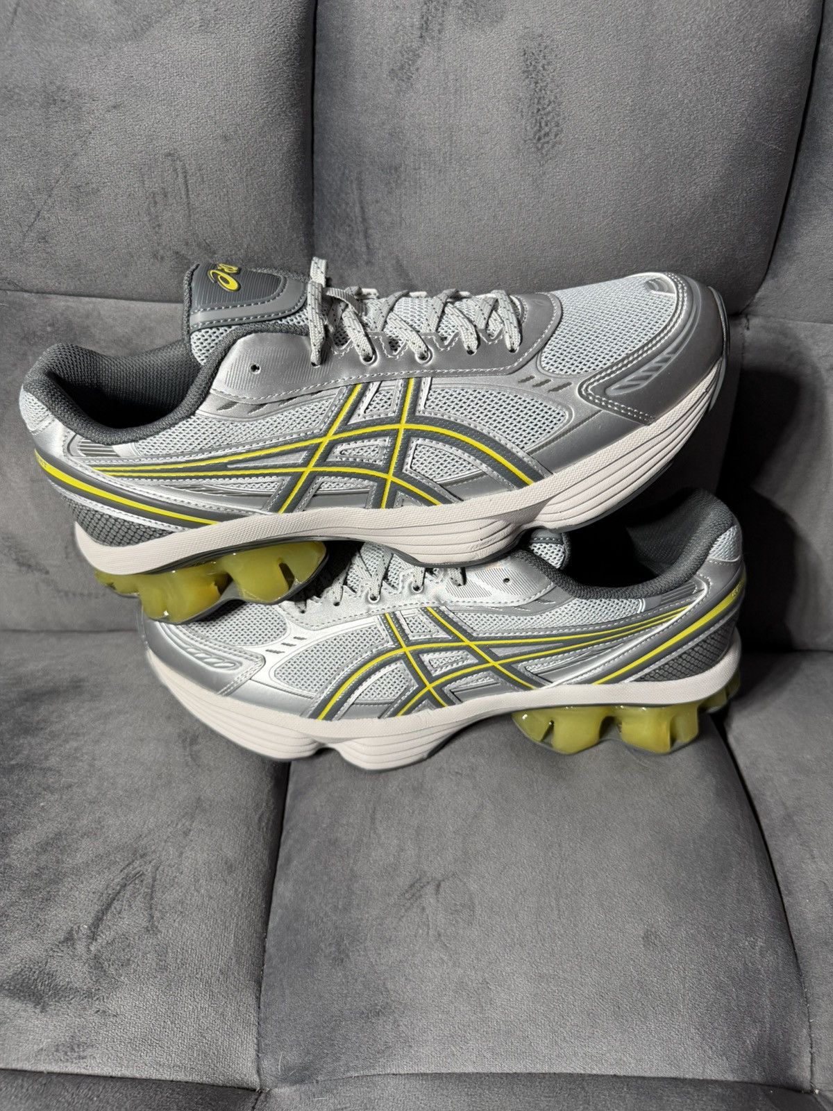 Asics Size 10 - ASICS Gel Kinetic Fluent Glacier Grey Lime Size US 10 / EU 43 - 2 Thumbnail