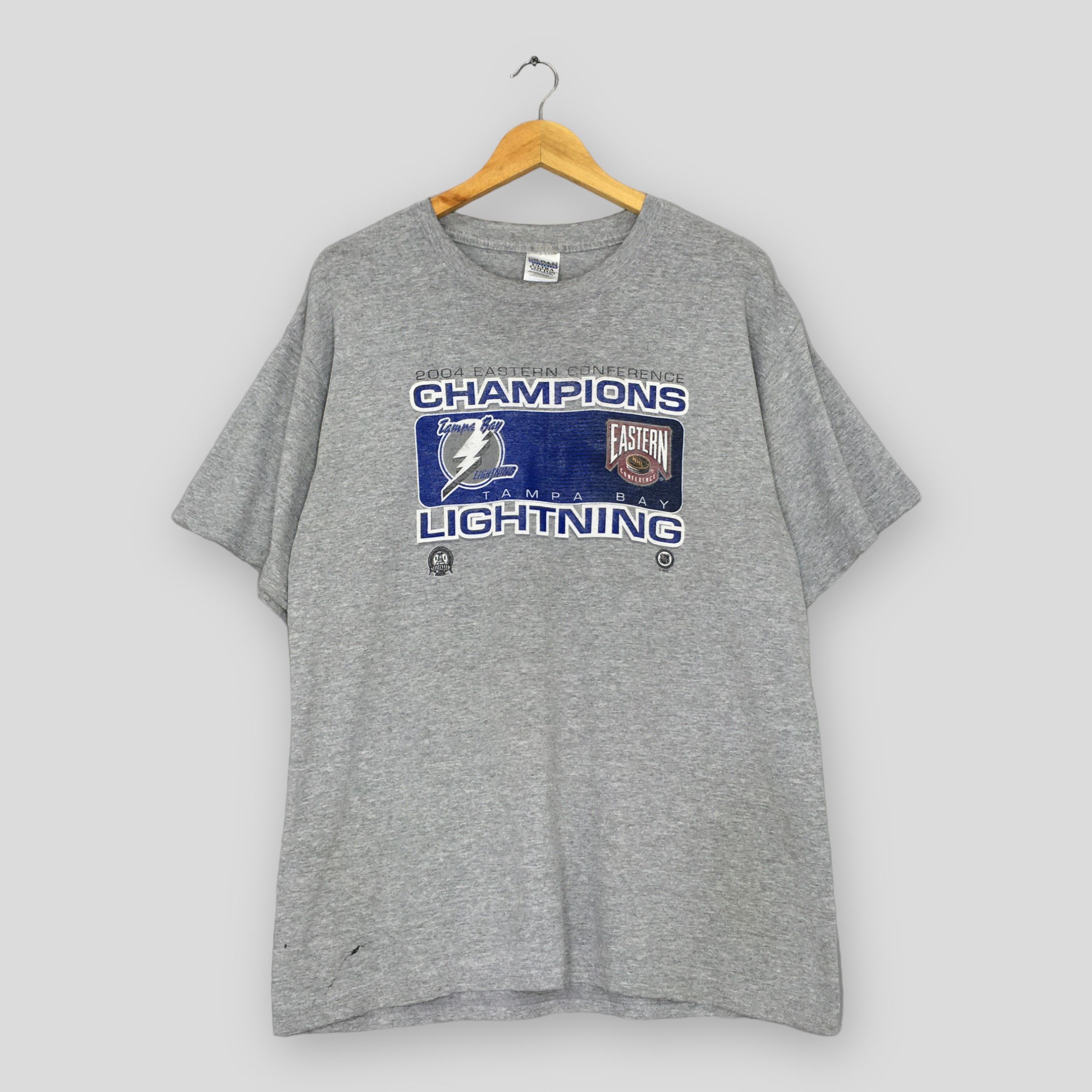 NHL × Vintage Vintage Y2K Tampa Bay Lightning NHL T Shirt Large Size US L / EU 52-54 / 3 - 1 Thumbnail