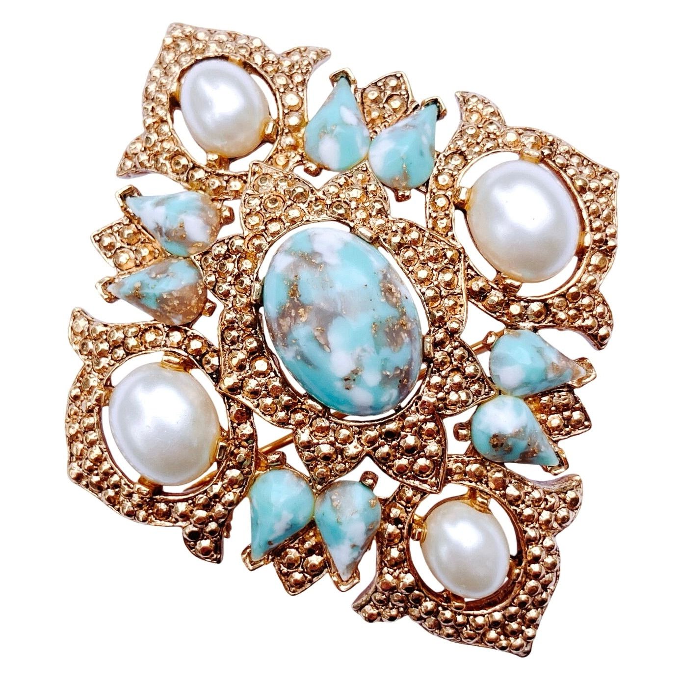Vintage Signed Sarah Coventry Gold Tone Faux Turquoise Pearl Brooch Size ONE SIZE - 1 Thumbnail