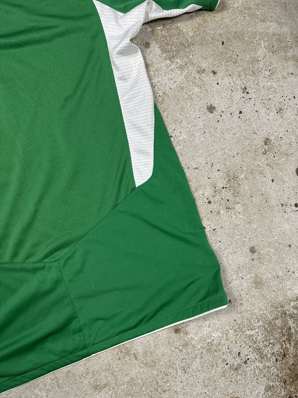 Umbro Umbro x Ireland 2004/2006 Home Jersey Shirt Size US S / EU 44-46 / 1 - 17 Thumbnail