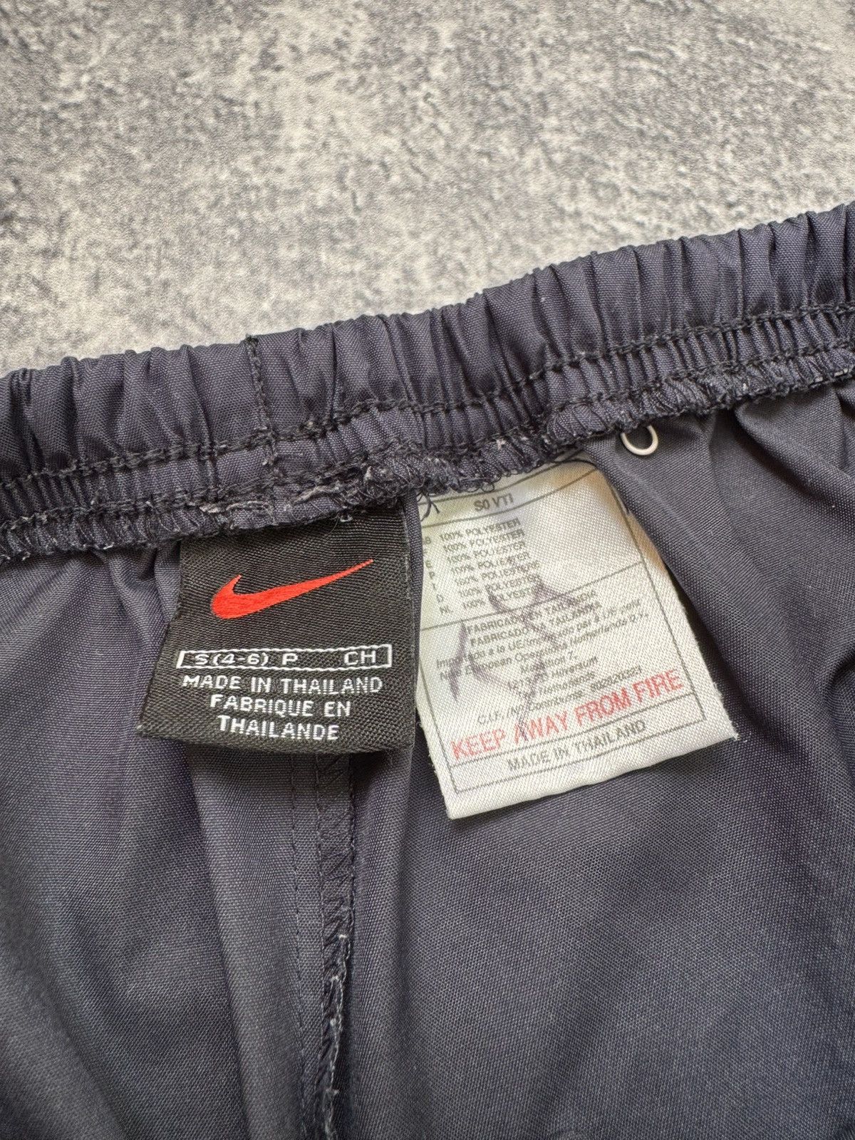 Nike Vintage Nike Sweatpants Size US 30 / EU 46 - 4 Thumbnail