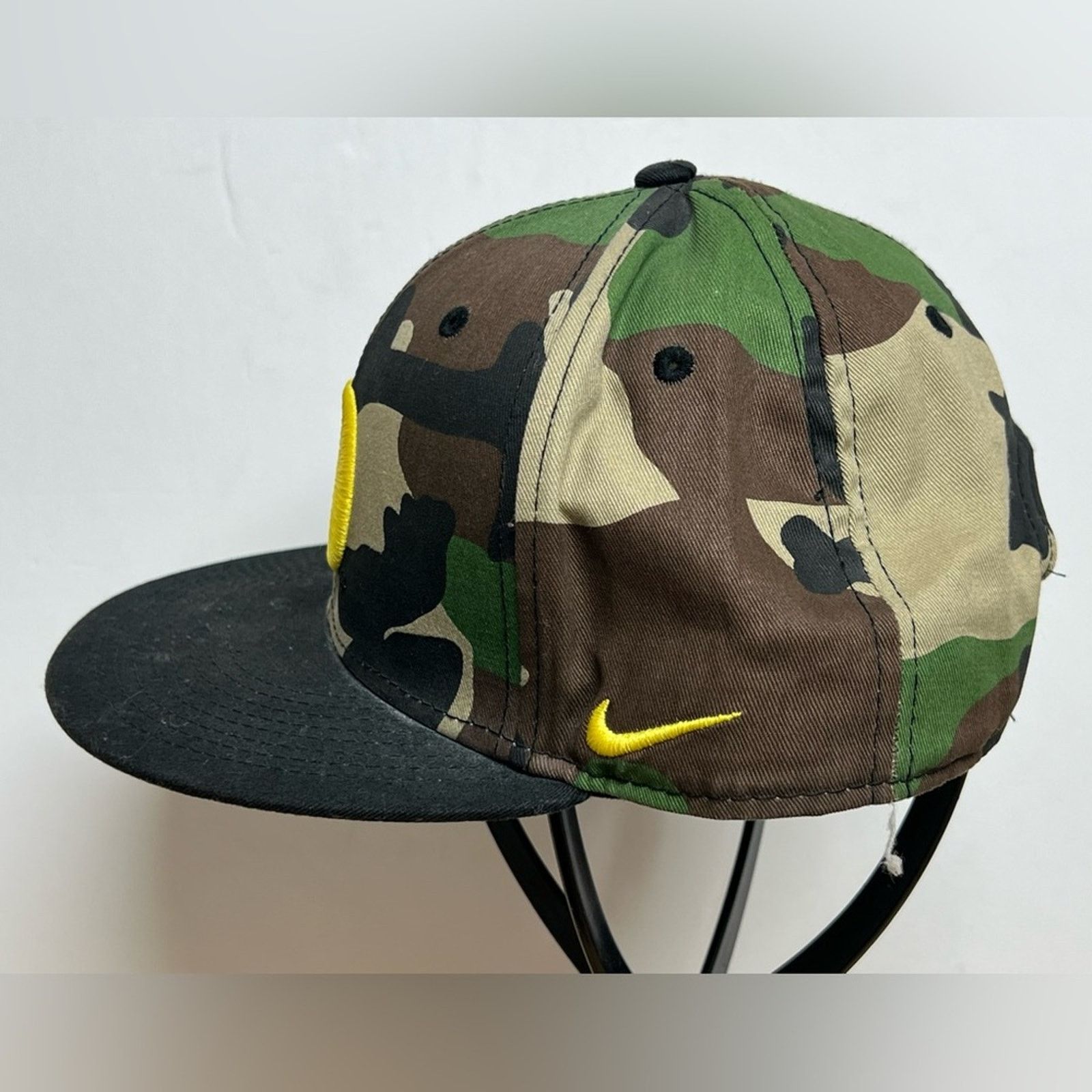 Nike Nike Oregon Ducks True Rise Hat Snapback Camo/Black Military Size ONE SIZE - 3 Thumbnail