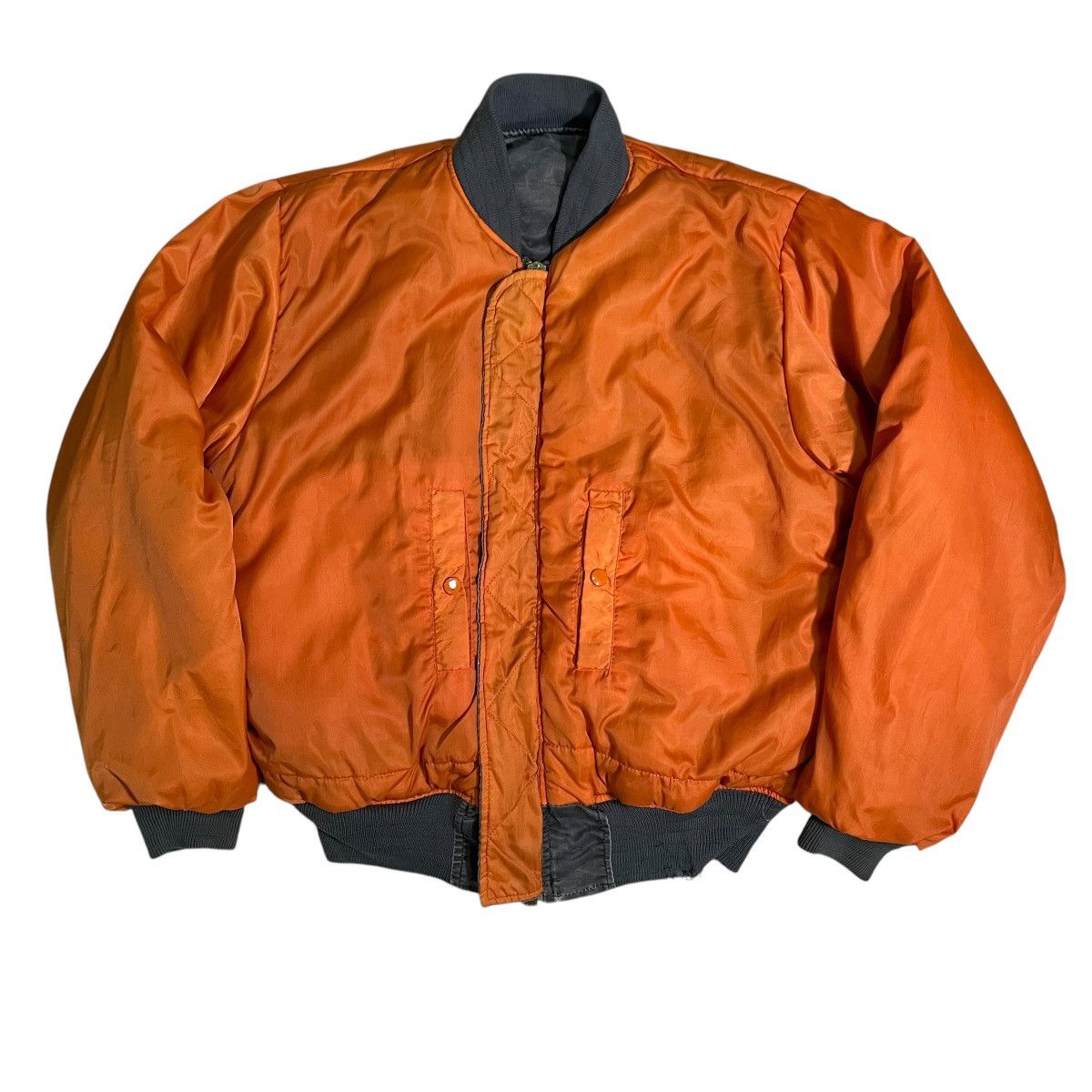 Avirex Vintage 90s MA-1 Bomber Jacket Sun Faded Trashed Distressed Size US M / EU 48-50 / 2 - 17 Thumbnail