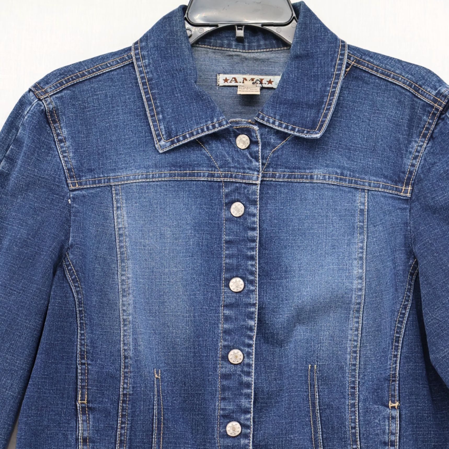 Vintage VINTAGE AMI Denim Jacket Women Size M Blue Trucker Cowgirl Western Jacket Size M / US 6-8 / IT 42-44 - 2 Thumbnail