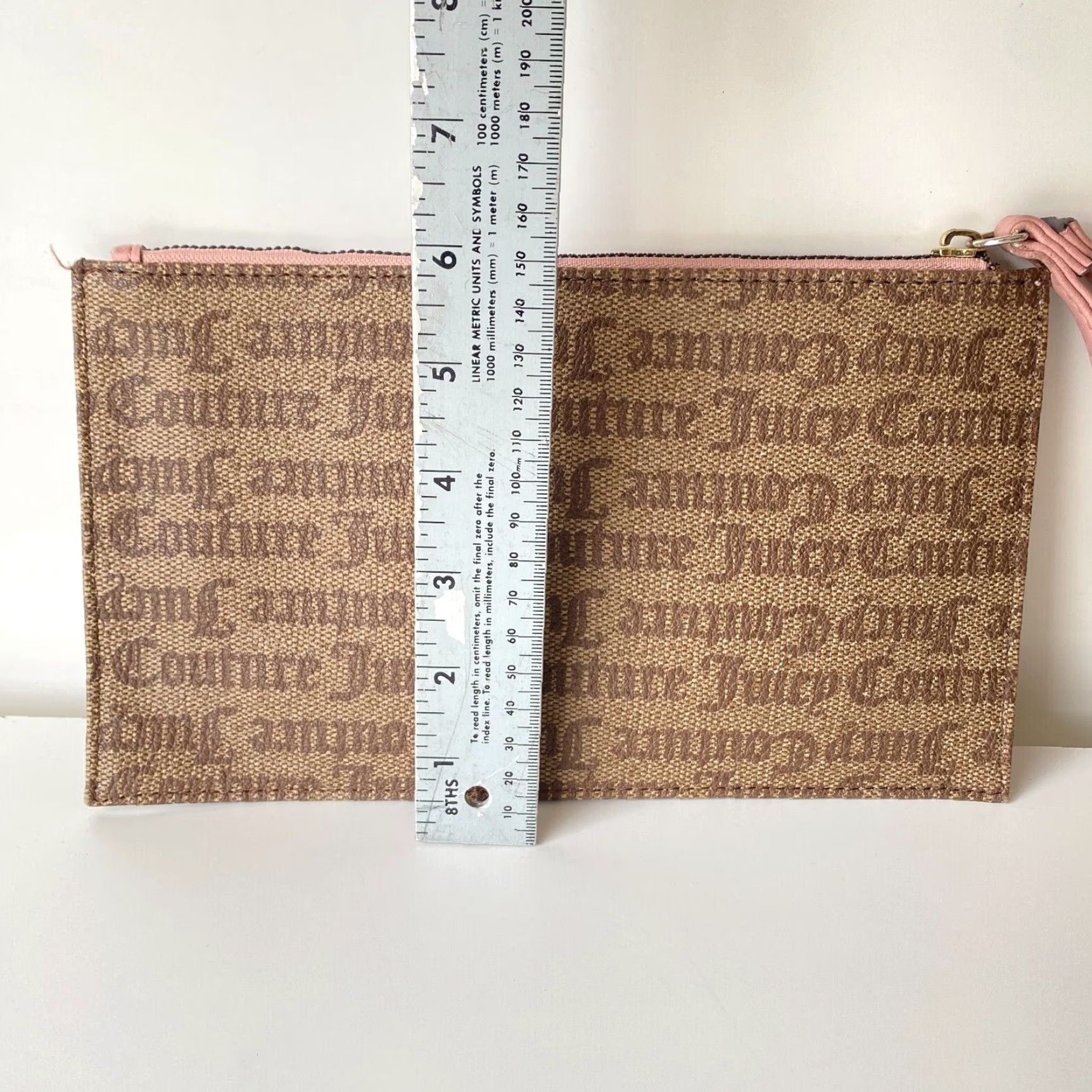 Juicy Couture VINTAGE Juicy Couture Wallet Clutch Zip-Around Brown Pink All Over Print Gold Heart Womens 90s Y2K Logo City Size ONE SIZE - 7 Thumbnail