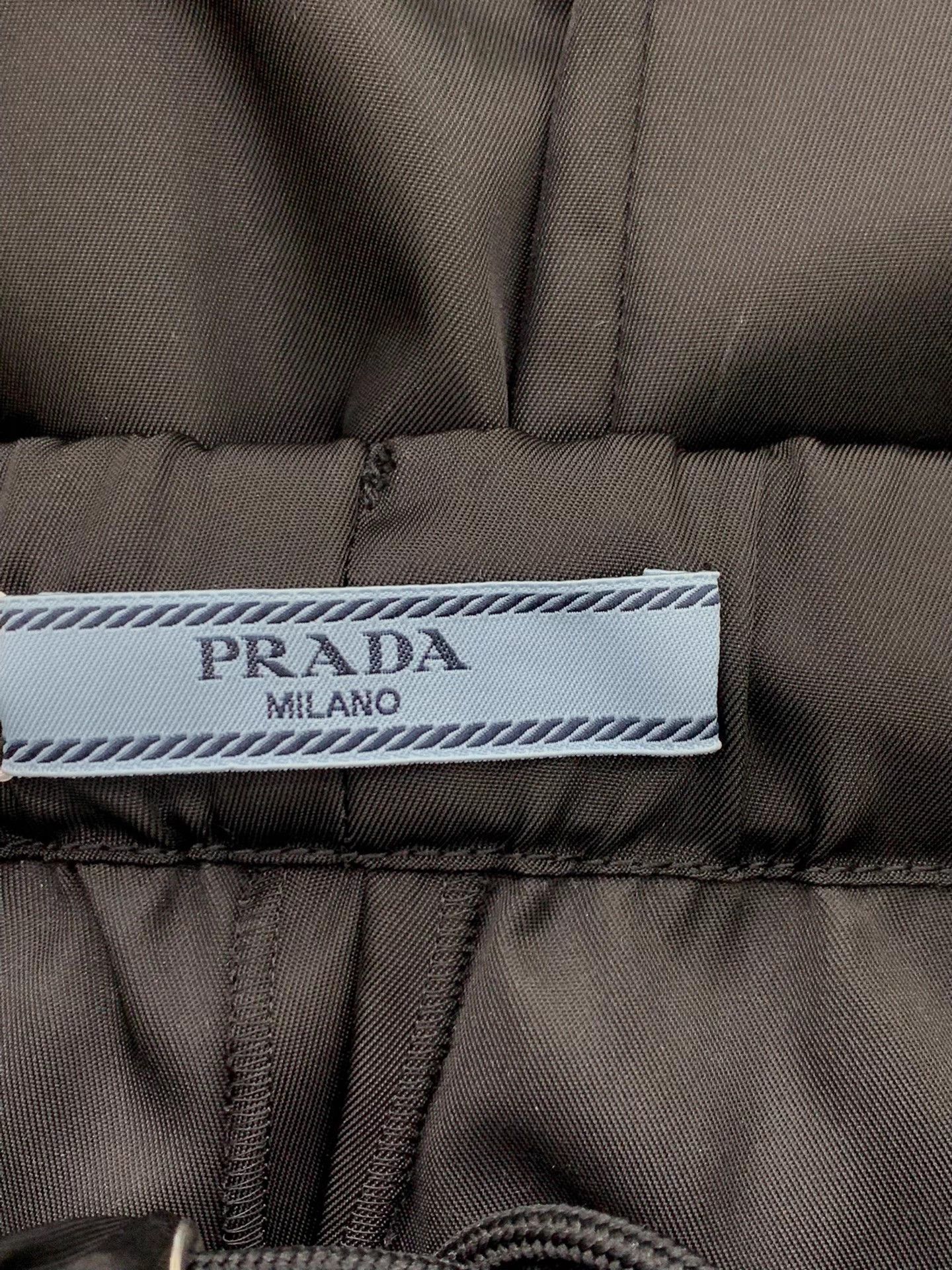 Prada Prada Black Triangle Logo Nylon Pants 40 New Size 27" / US 4 / IT 40 - 4 Thumbnail