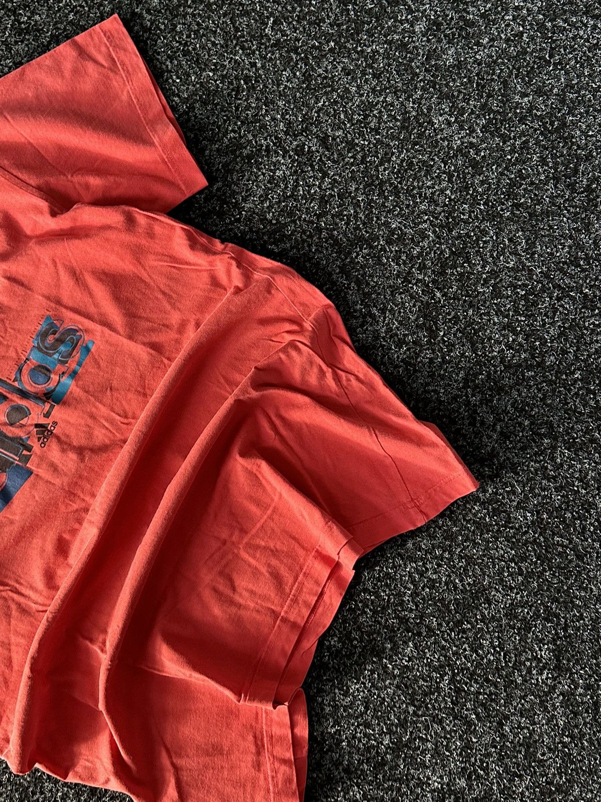 Adidas × Vintage 90s Adidas Central Vintage Y2K Oversize T-Shirt west germany Size US M / EU 48-50 / 2 - 3 Thumbnail