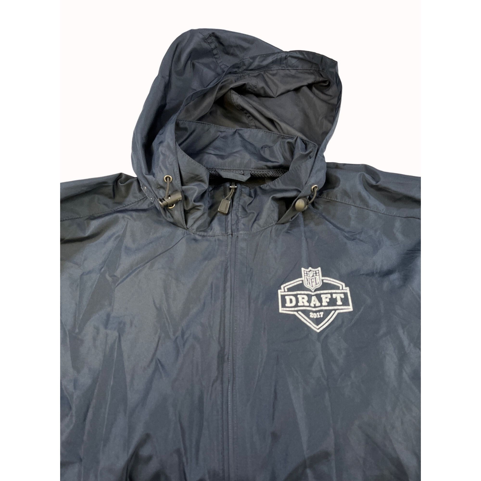 North End North End Men's Navy Blue Windbreaker Jacket Size M SKU 6300 Size US M / EU 48-50 / 2 - 3 Thumbnail