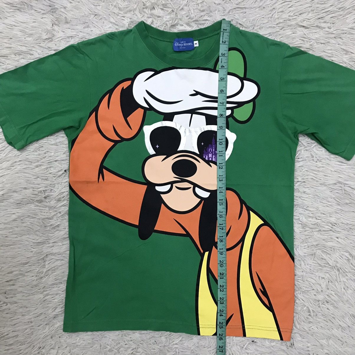 Cartoon Network VINTAGE TOKYO DISNEYLAND RESORT TSHIRT Size US S / EU 44-46 / 1 - 13 Thumbnail