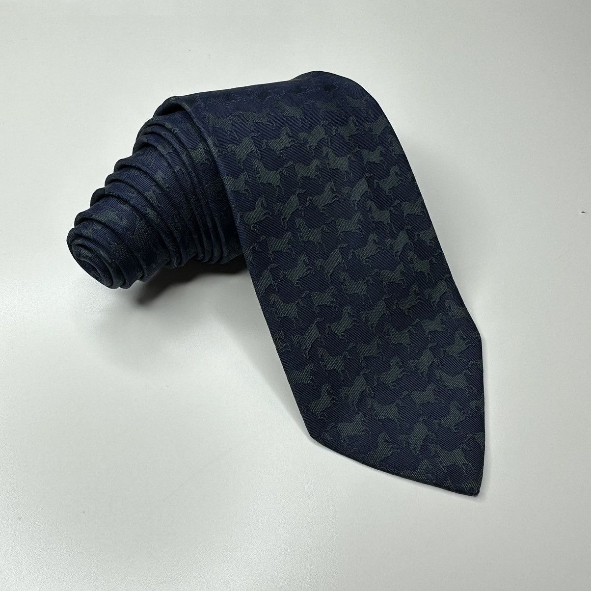 salvatore ferragamo bow tie