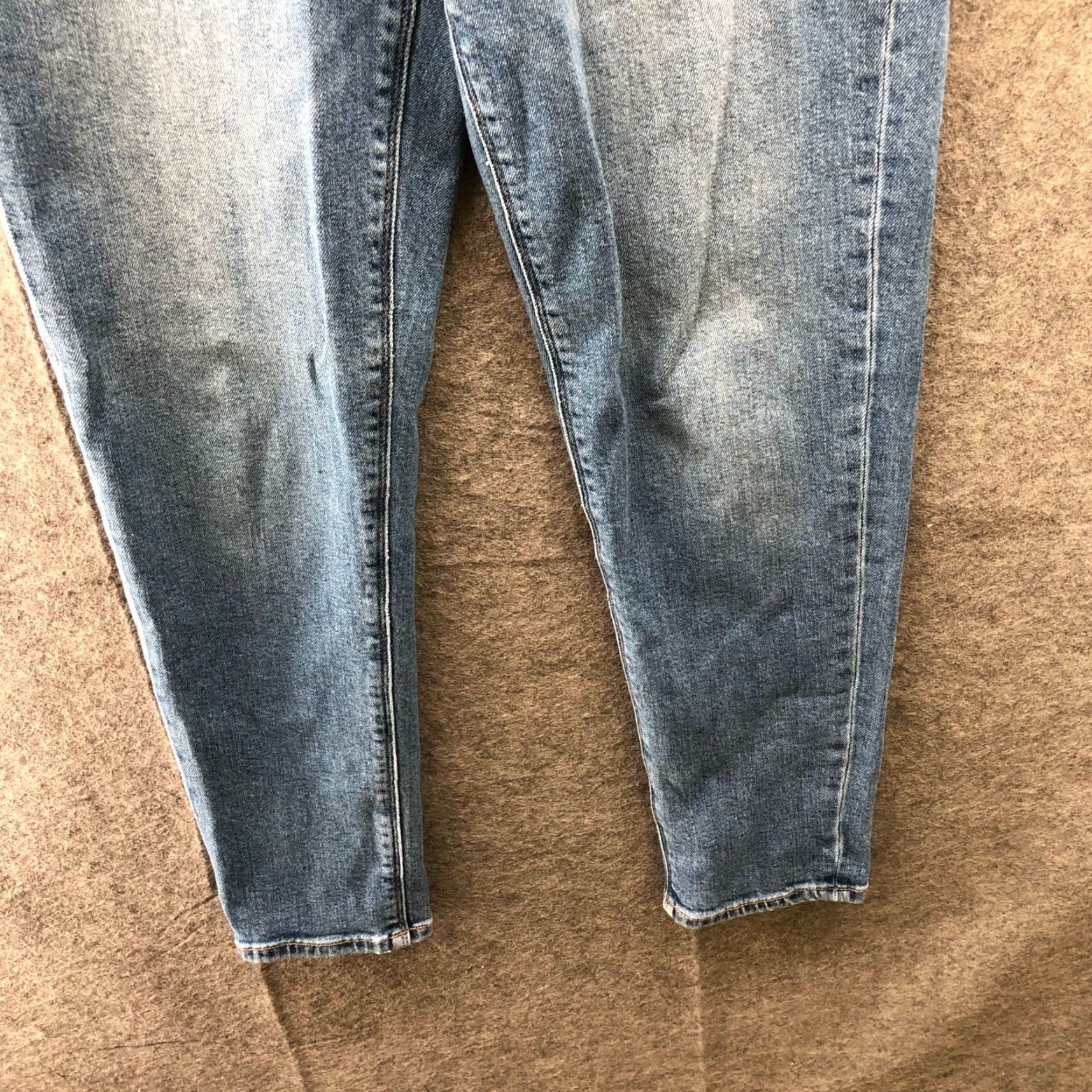 American Eagle Outfitters VINTAGE American Eagle Mom Jeans 4 Blue Medium Wash Stretch Womens 4 Jeans 5-Pocket Denim Rise High Regular Size 27" / US 4 / IT 40 - 4 Thumbnail