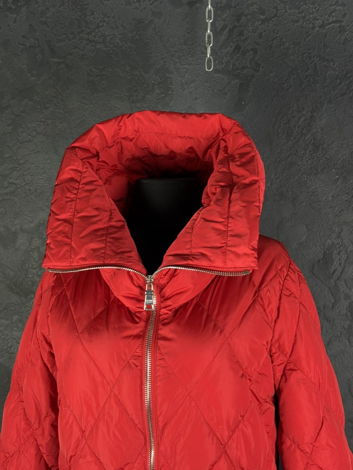 Prada 2008 Prada Red Diamond Women’s Quilted Puffer Jacket Size XL / US 12-14 / IT 48-50 - 4 Thumbnail