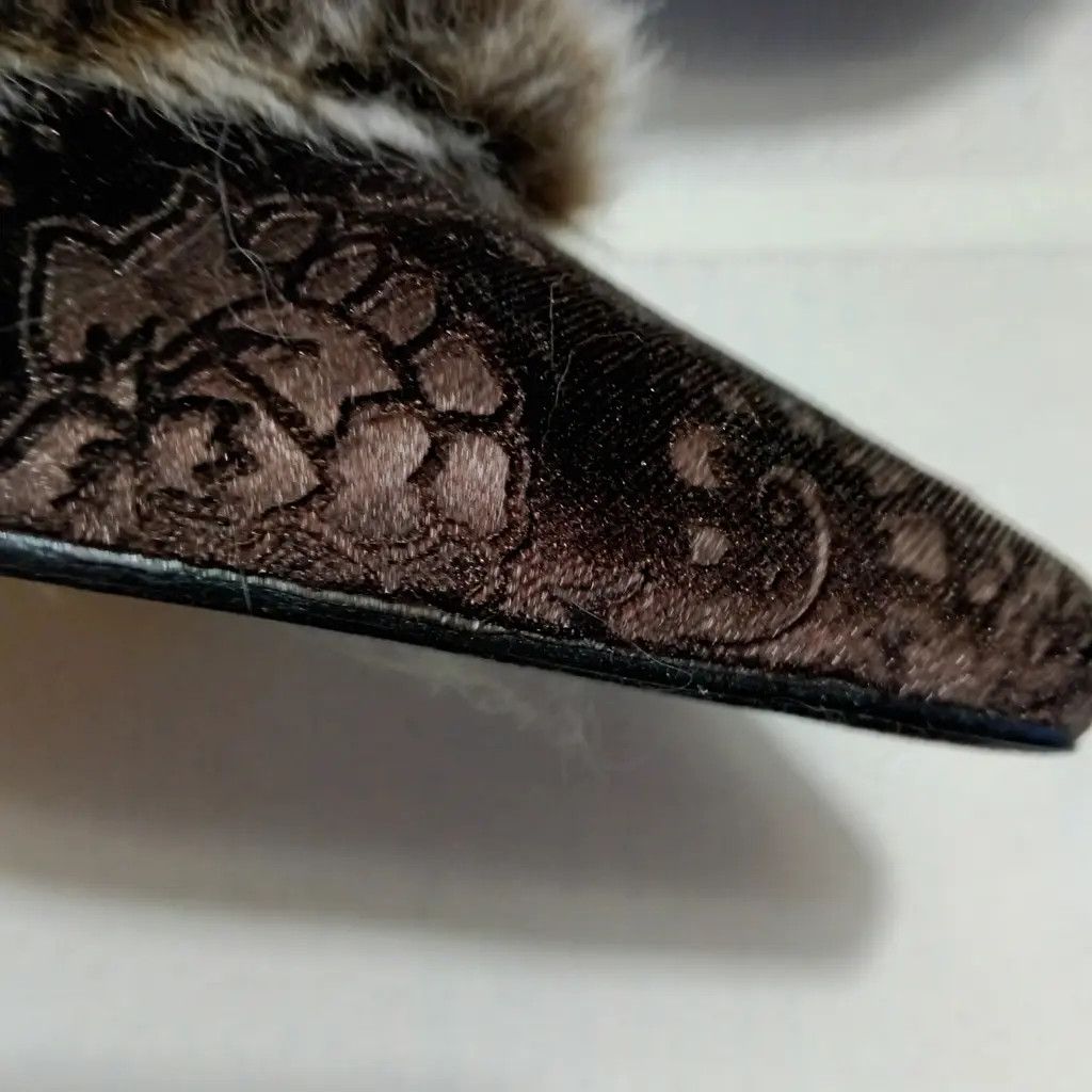 Other Vintage Velvet Fur-Heel Mules — Baroque Brown Floral, Size 6 Size US 6 / IT 36 - 7 Thumbnail