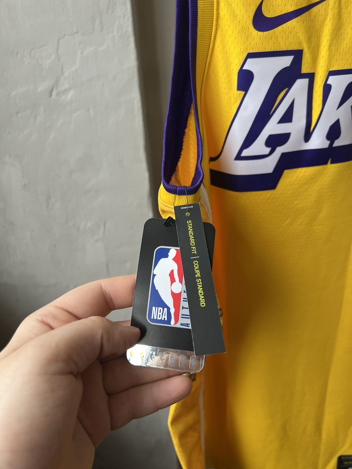 Nike NWT 2019 LOS ANGELES LAKERS NIKE BASKETBALL CITY JERSEY Size US L / EU 52-54 / 3 - 8 Thumbnail