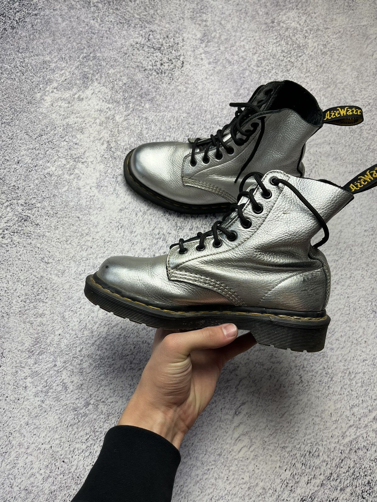 Dr. Martens Vintage Dr. Martens Boots England Sz UK 6 Size US 6 / EU 39 - 8 Thumbnail
