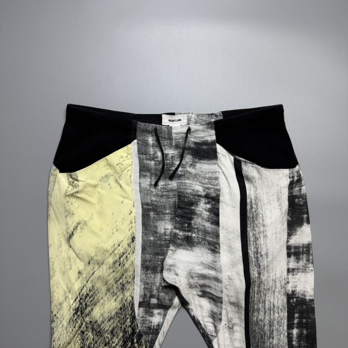 Helmut Lang Helmut Lang - Spring 2012 Front Cropped Trouser/Short Size 30" / US 8 / IT 44 - 5 Thumbnail