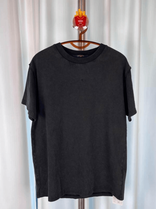 Louis Vuitton Louis Vuitton Short-sleeve T-shirt Size US S / EU 44-46 / 1 - 1 Thumbnail