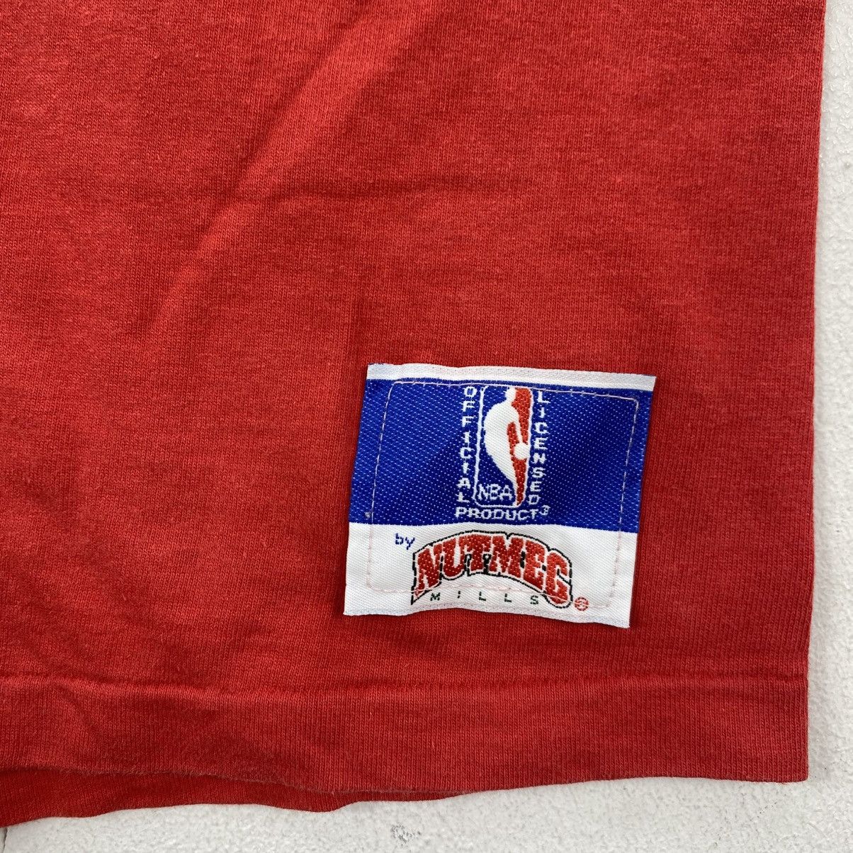 NBA Vtg 1991 Chicago Bulls Nutmeg Mills Locker Room T-Shirt L Size US L / EU 52-54 / 3 - 6 Thumbnail