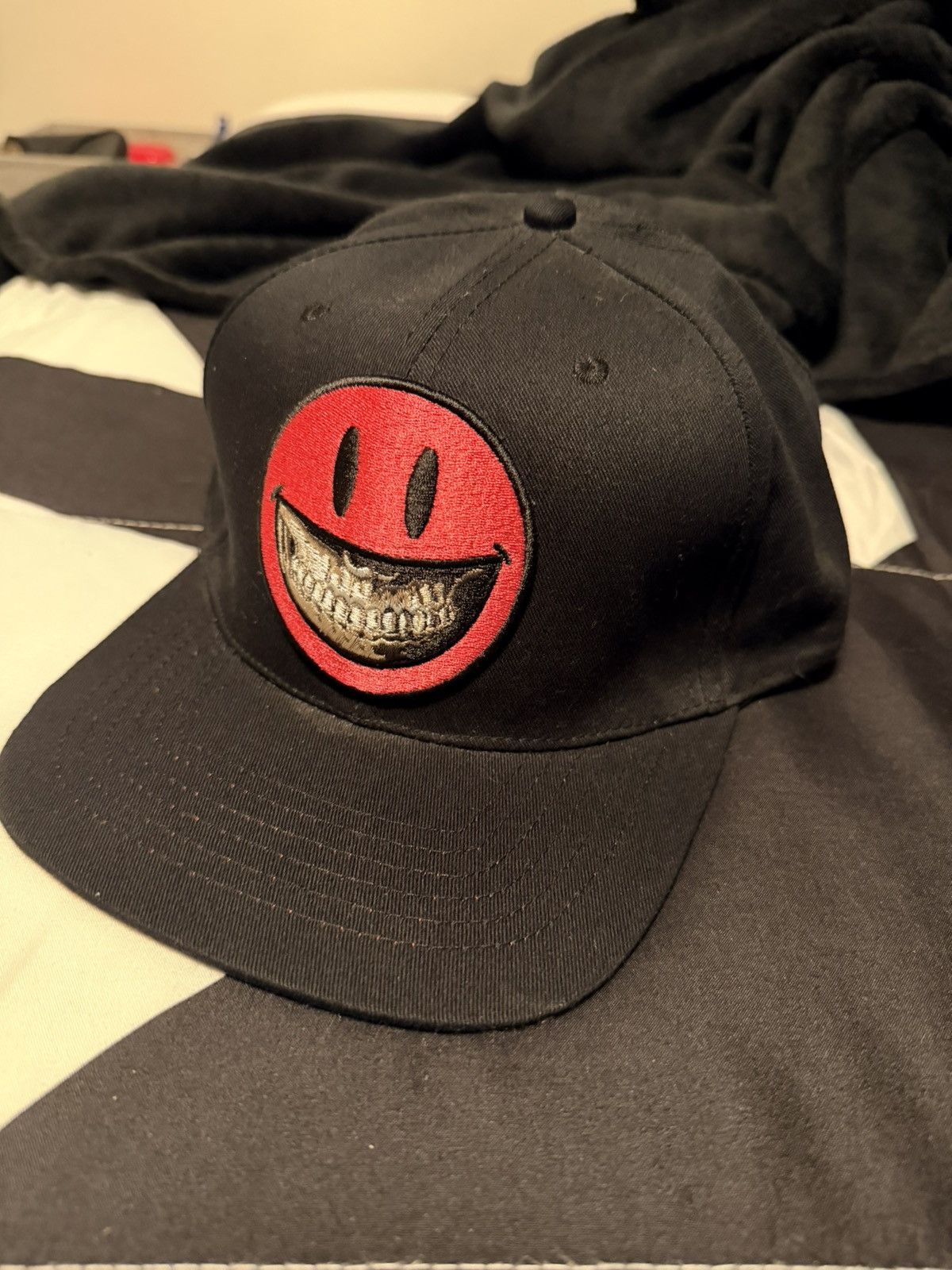 Staple Staple Happiness Sticks To Your Face Snapback Size ONE SIZE - 1 Thumbnail