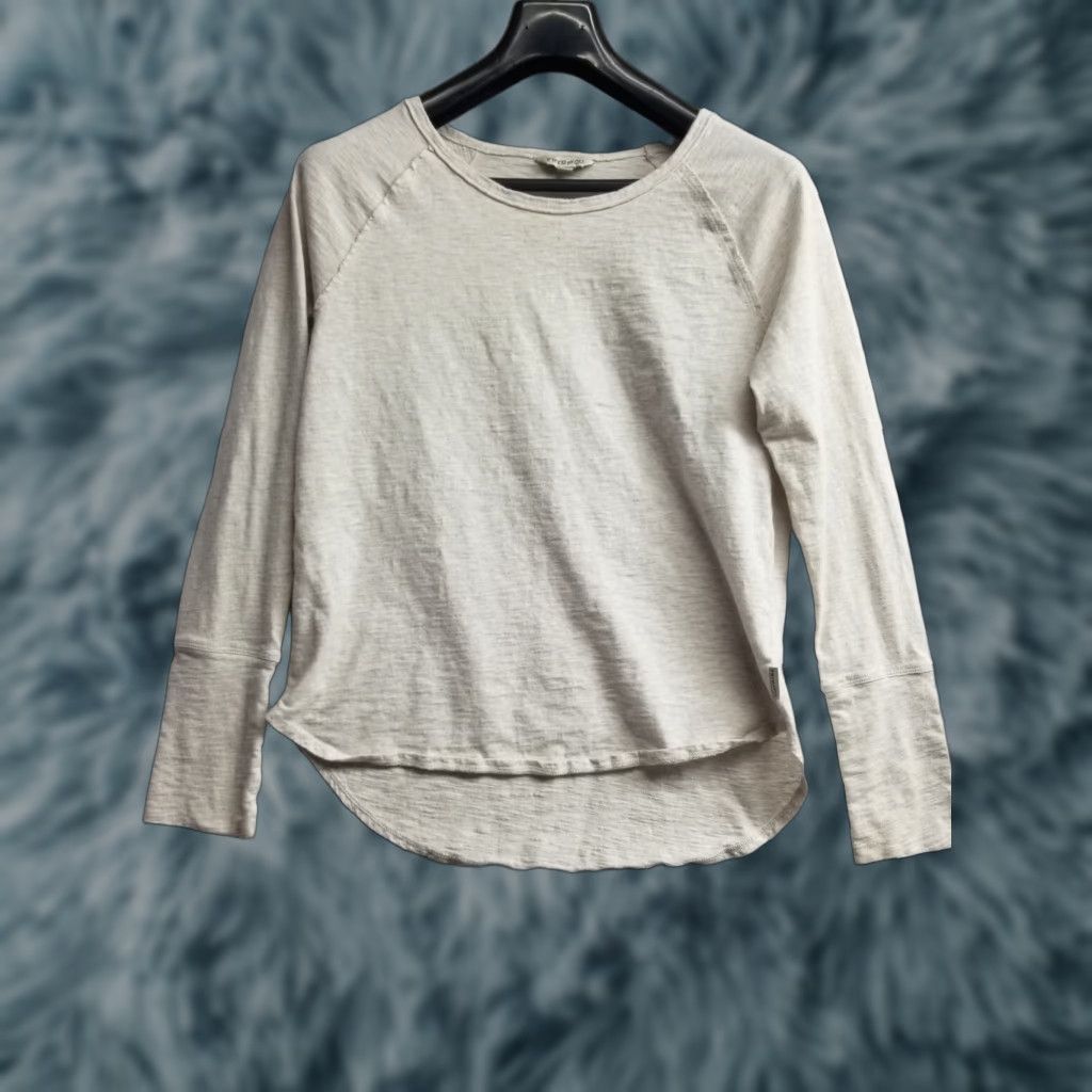 Frye Frye and Co Womens Long Sleeve T-Shirt Thumbhole Cuffs Gray Beige Size M Top Size M / US 6-8 / IT 42-44 - 1 Thumbnail