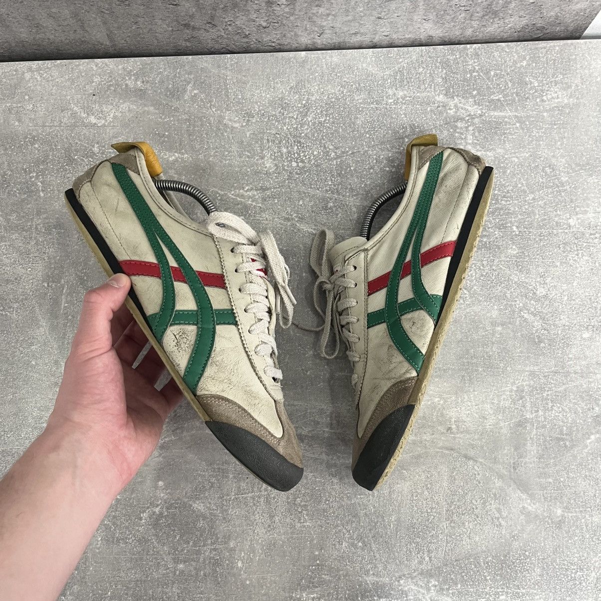 Asics Vintage Asics Onitsuka Tiger Mexico 66 Kill Bill Y2K Size US 9 / EU 42 - 1 Thumbnail