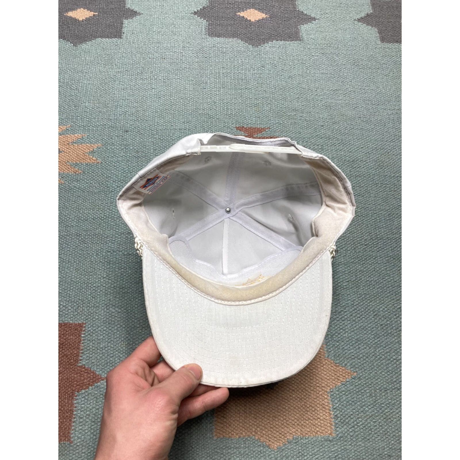 Vintage VINTAGE SnapBack hat cap fantasy RV tours Las Vegas travel agency white Men Adjustable White SnapBack Hats Travel Mens Size ONE SIZE - 5 Thumbnail