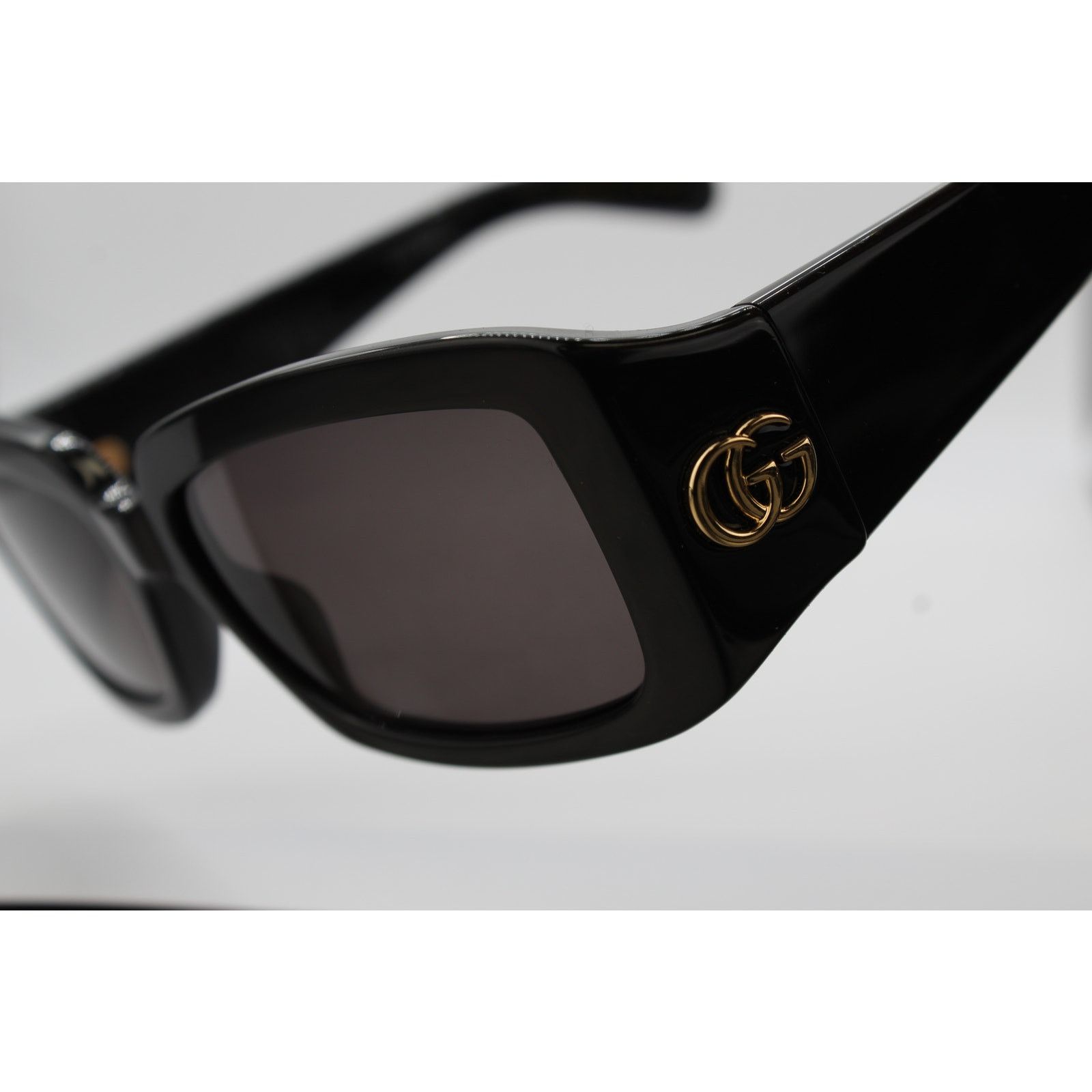 Gucci Gucci GG1403S 001 Black Acetate Rectangular Sunglasses Italy Size ONE SIZE - 1 Thumbnail