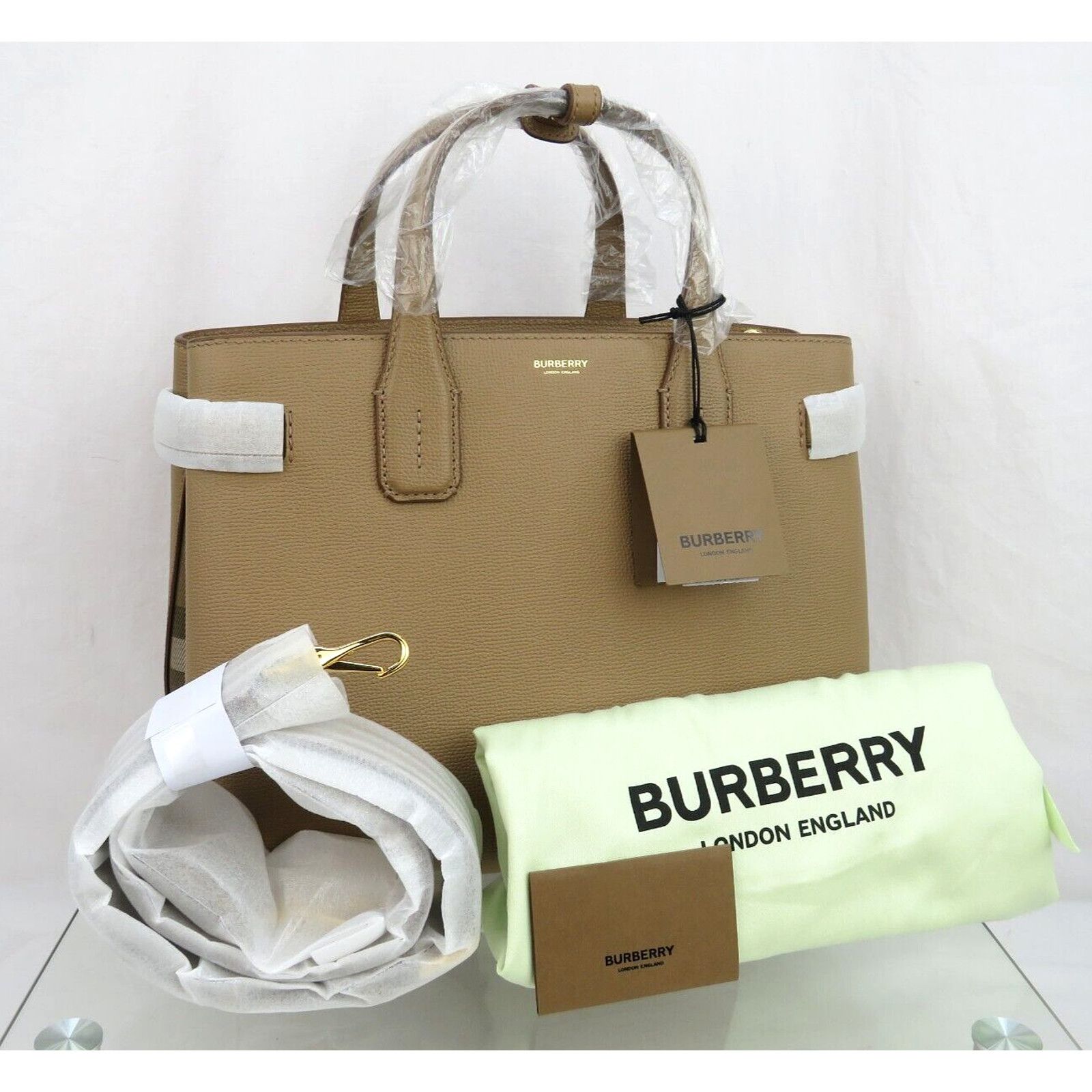 Burberry BURBERRY MD BANNER CAMEL LEATHER CHECK LOGO SHOULDER BAG Size ONE SIZE - 5 Thumbnail