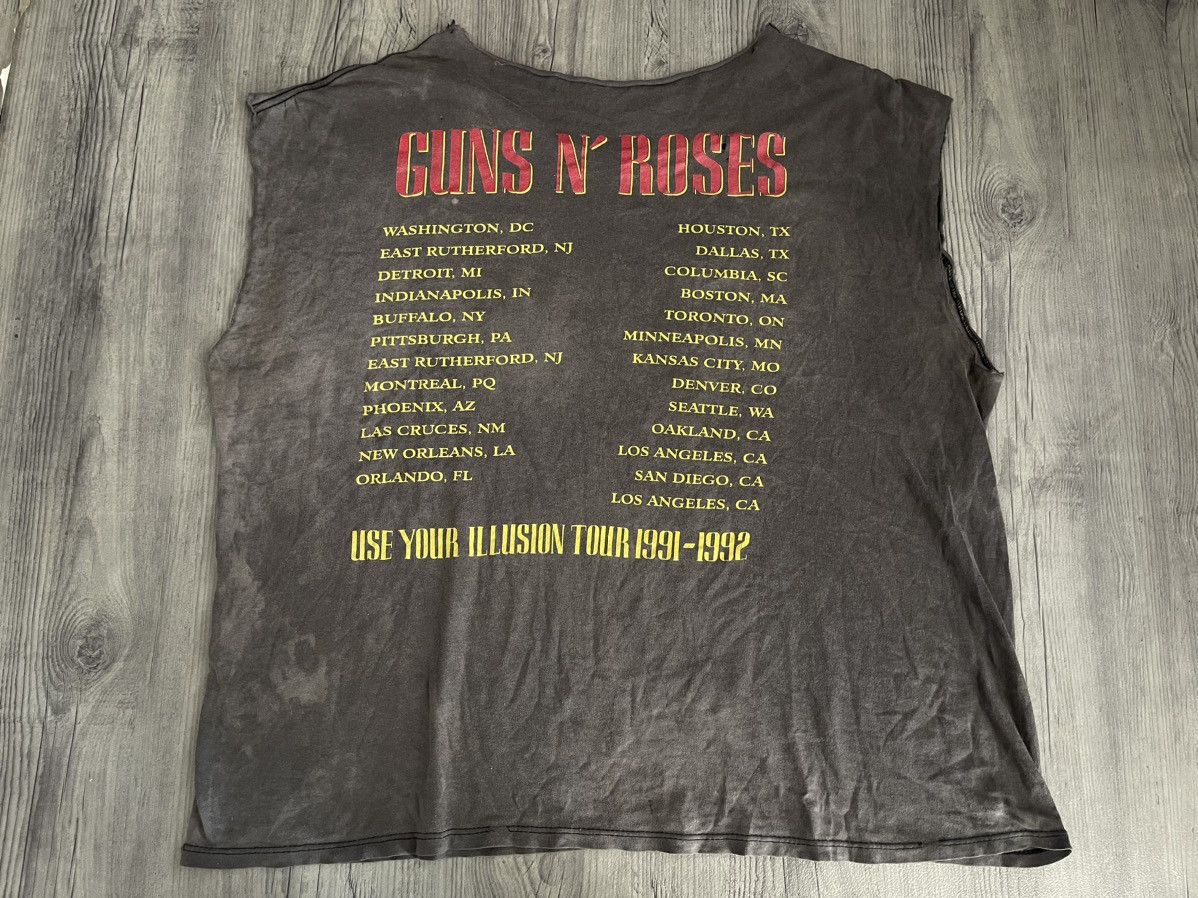 Brockum × Guns N' Roses × Vintage Vtg Gun N Roses Album Use Your Illusion Promo Tees Size US XL / EU 56 / 4 - 9 Thumbnail
