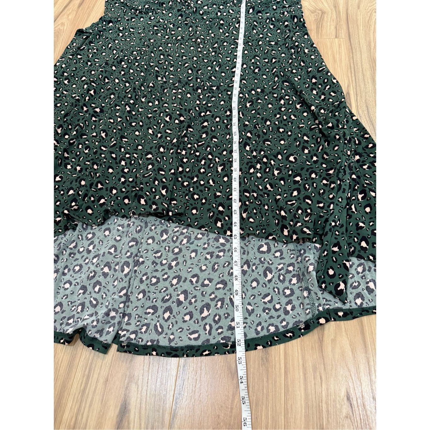 Other TORRID NWT GREEN LEOPARD STUDIO KNIT TIE FRONT HI-LOW DRESS Size 4XL / US 24-26 - 9 Thumbnail