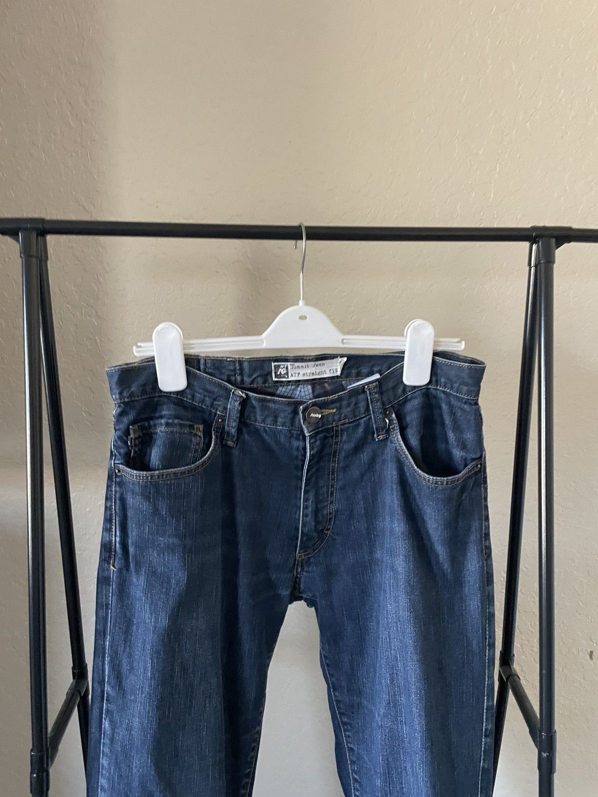 Analog Summit Jean ATF Straight leg fit Size US 32 / EU 48 - 2 Thumbnail