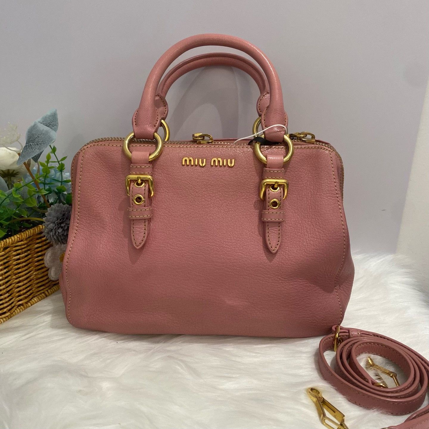 Miu Miu Pre-loved Bag Very good condition Size ONE SIZE - 1 Thumbnail