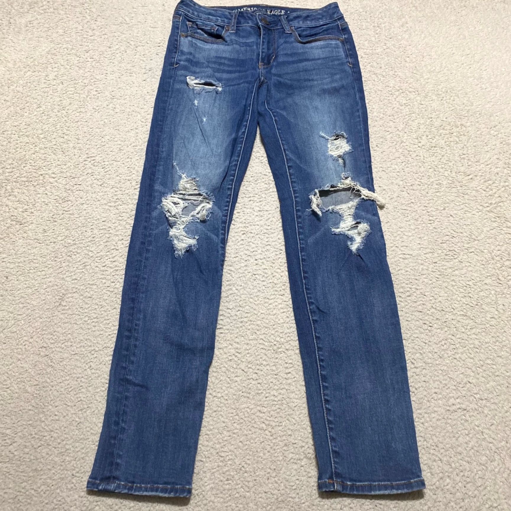 American Eagle Outfitters American Eagle Outfitters Jeans Womens 2 Blue Denim Dark Wash Distressed Skinny Low Rise Color Blue 5-Pocket Stretch Size 26" / US 2 / IT 38 - 2 Thumbnail