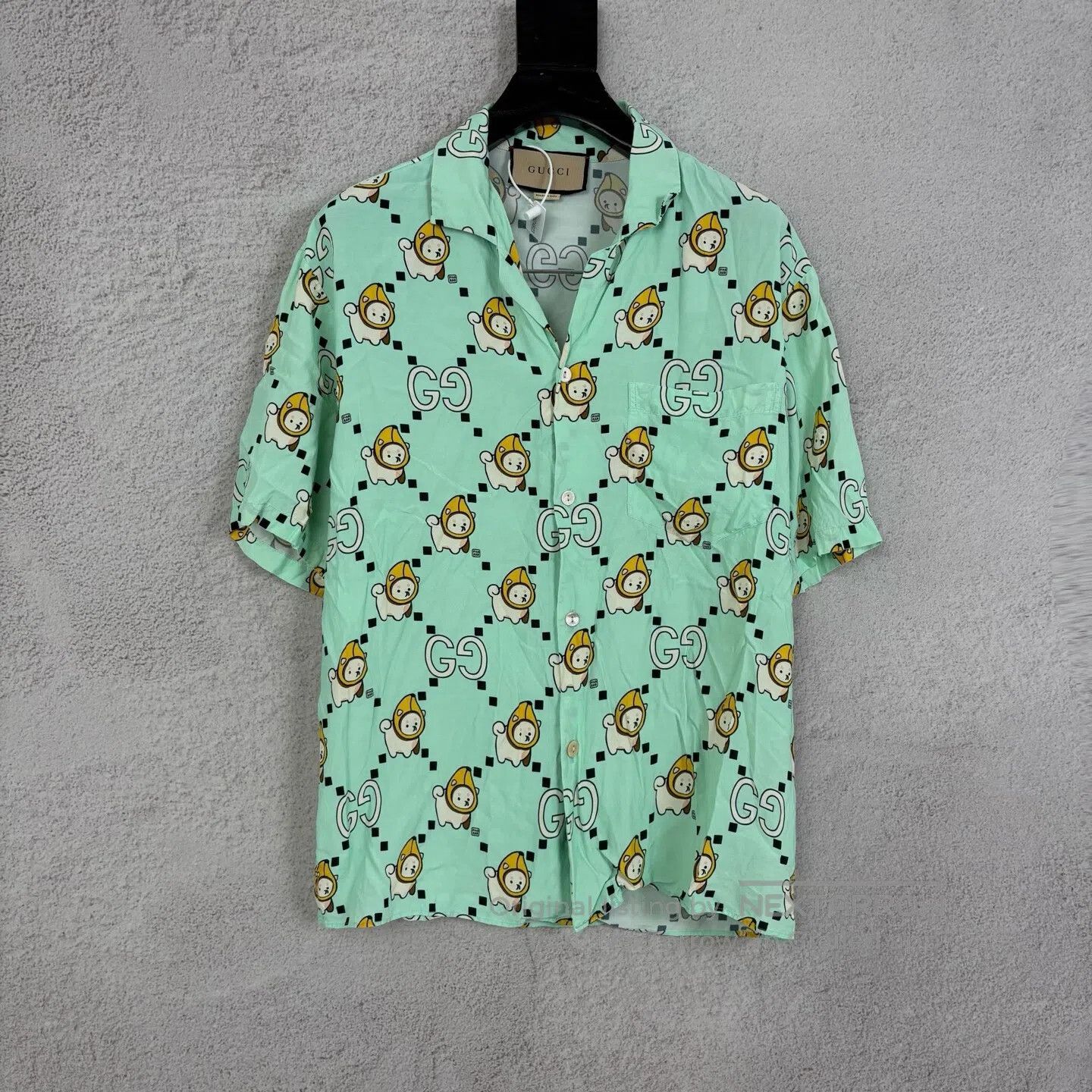 Gucci Guicci Full-print cartoon shirt: Mint-green background wit Size US M / EU 48-50 / 2 - 1 Thumbnail