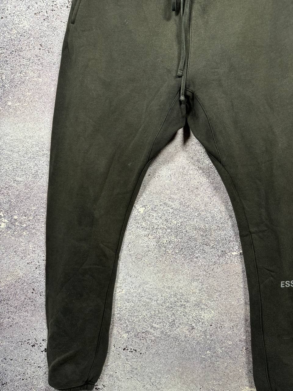 Essentials Fear of God Essentials Fleece Jogger Sweatpants Medium Size US 33 - 4 Thumbnail