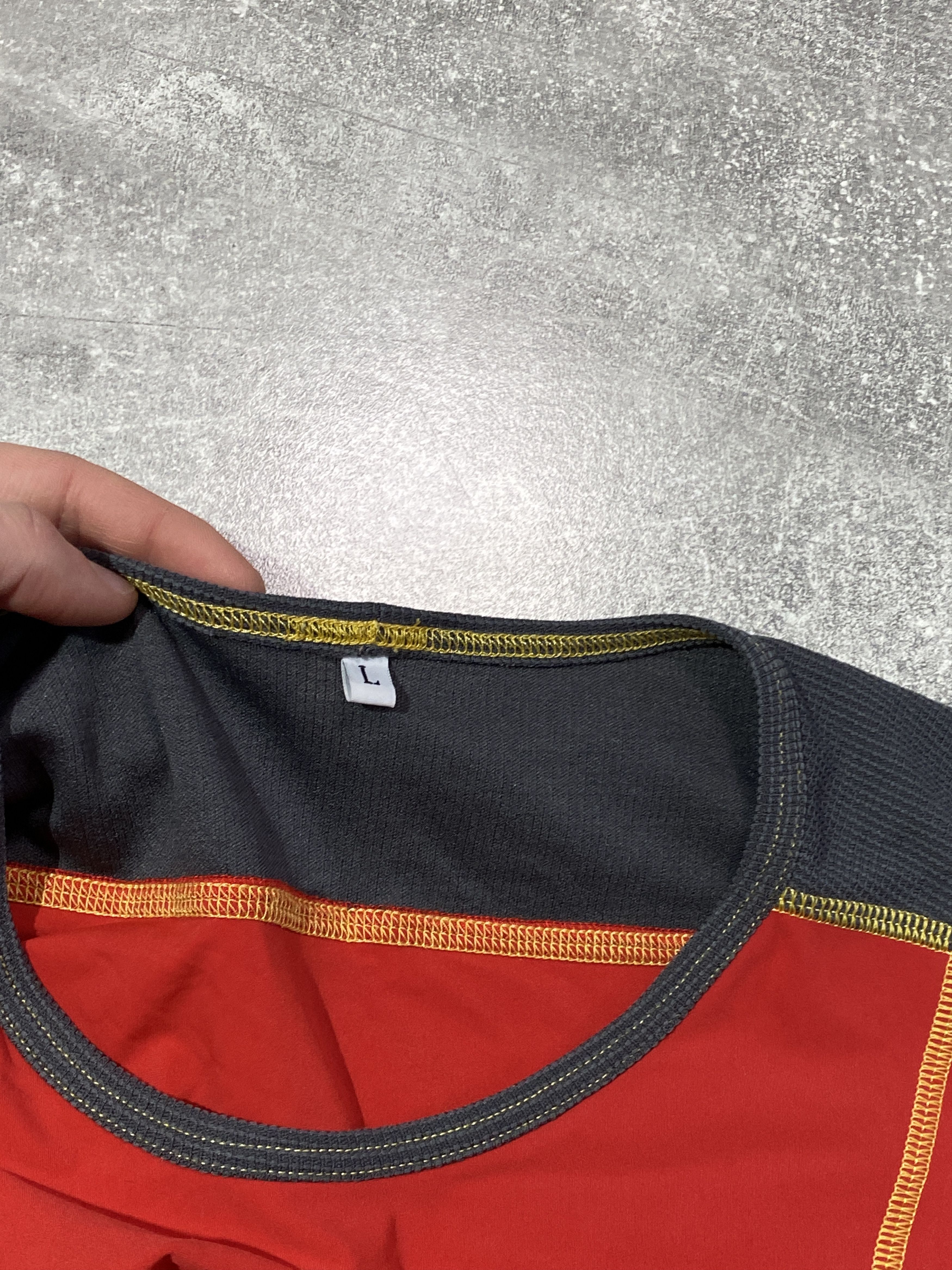 Vintage Vintage Y2K Mountura Thermal cycling sports T-shirt Tank Top Size L / US 10 / IT 46 - 5 Thumbnail